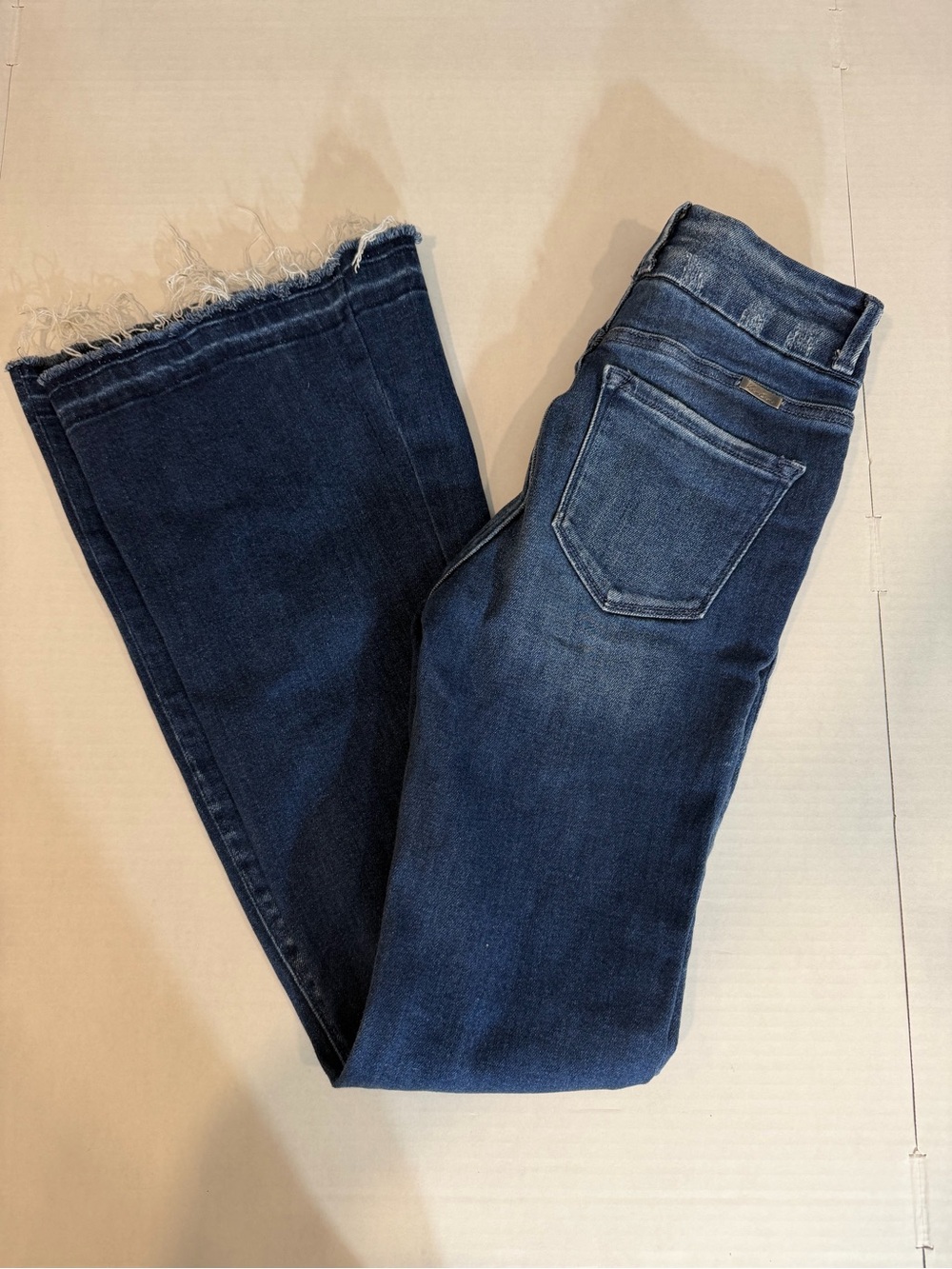 KanCan Flare Jeans Women’s Size 3 Medium Wash Stretch Denim Boho Y2K